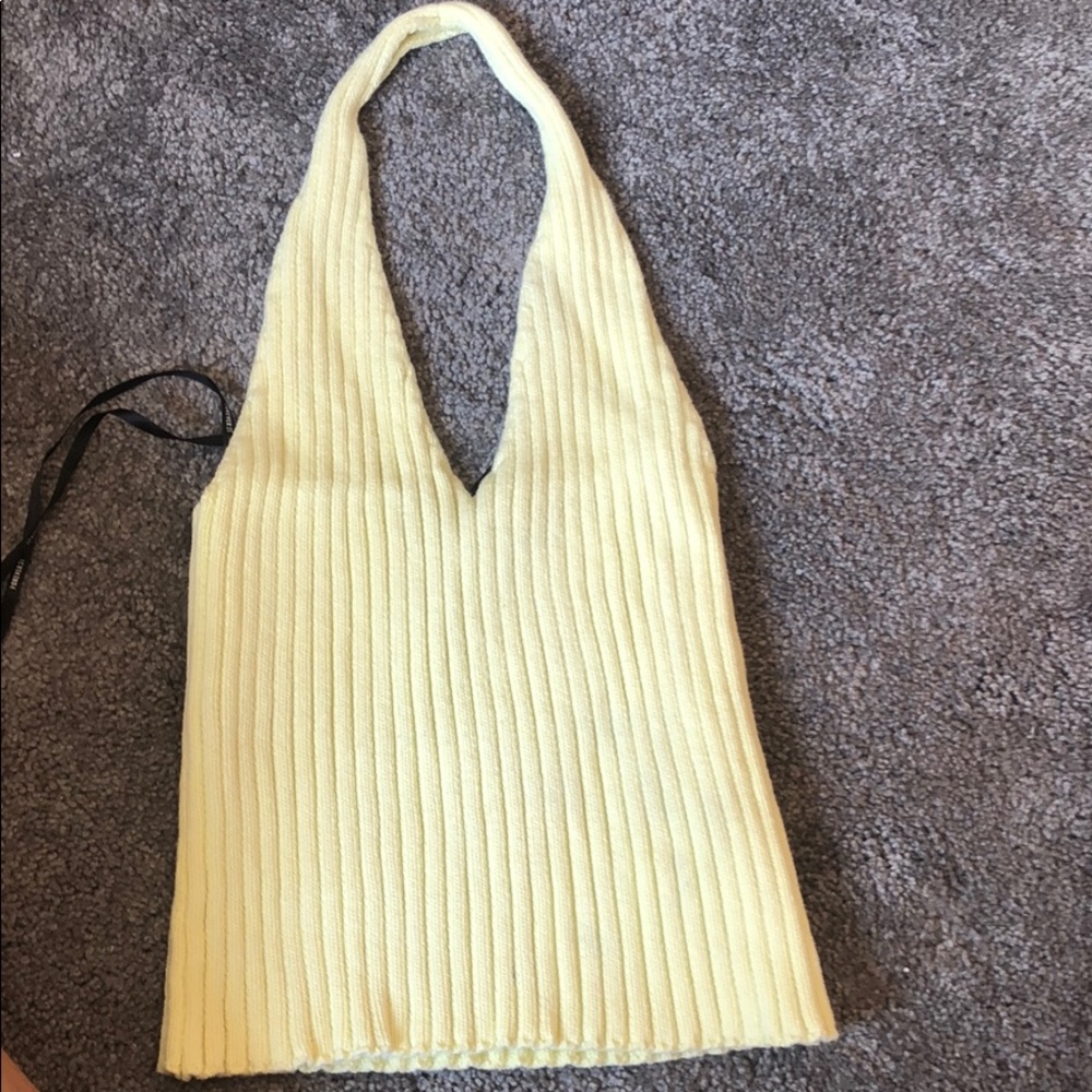 Yellow around the neck halter top